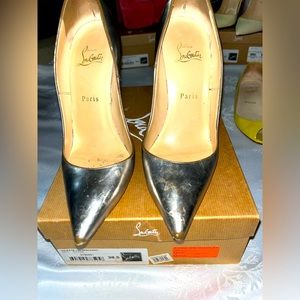 ♥️Christian Louboutin So Kate 38.5